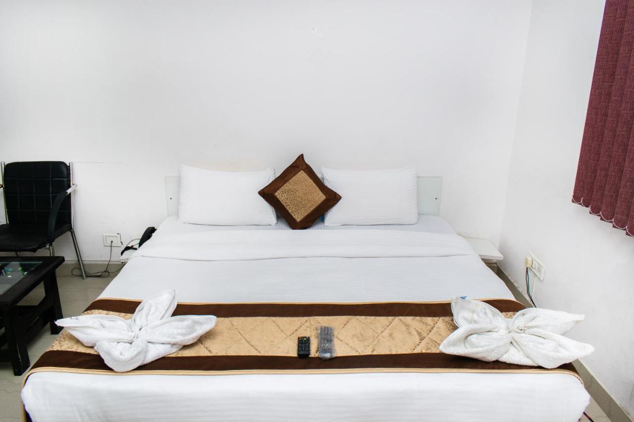 The Radiance Suites And Apartment Új-Delhi Kültér fotó